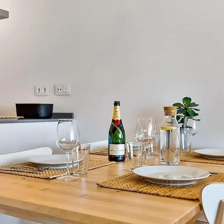 Fantastic Two Bedroom Apartment. Lejlighed *