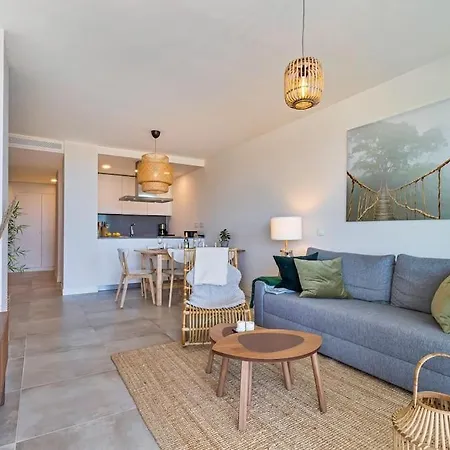 Fantastic Two Bedroom Apartment. Lejlighed *